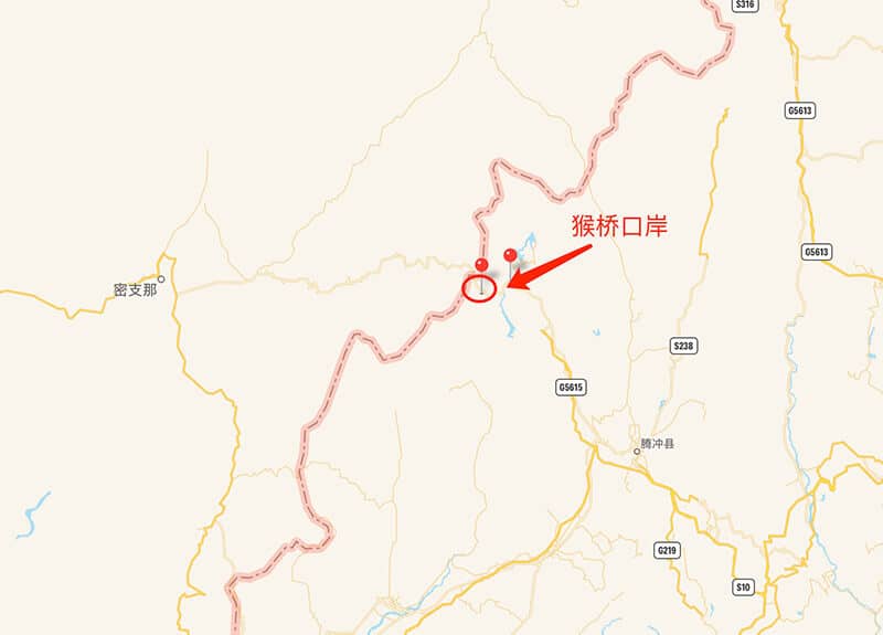 中国云南省德宏州陇川县中缅边境内,与缅甸克钦邦八莫市雷基口岸交界